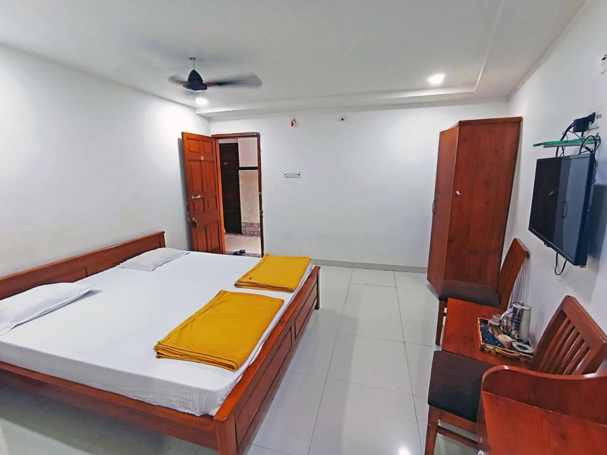 Staymaker Shri Shakti Residency Hubli Exterior photo