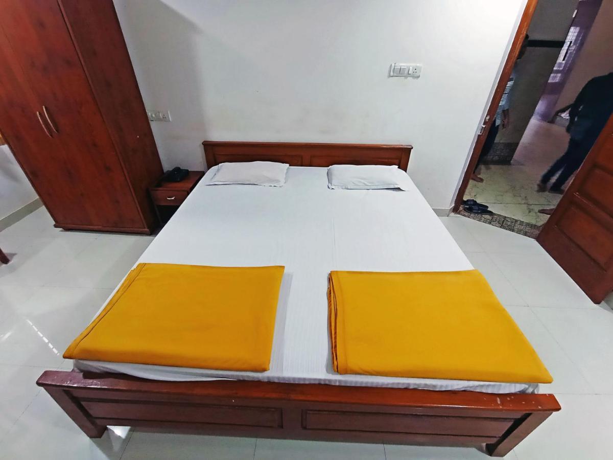 Staymaker Shri Shakti Residency Hubli Exterior photo
