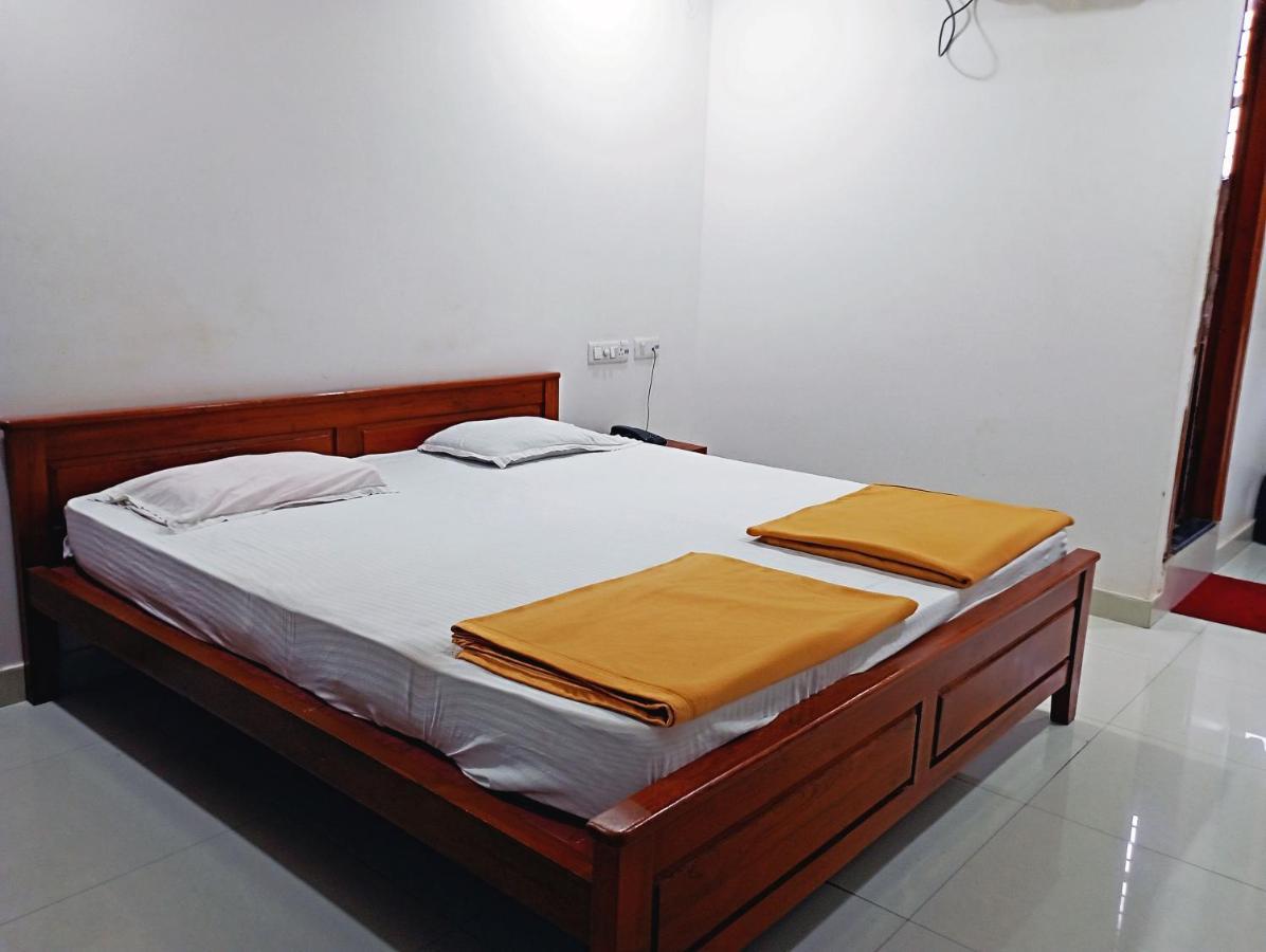 Staymaker Shri Shakti Residency Hubli Exterior photo