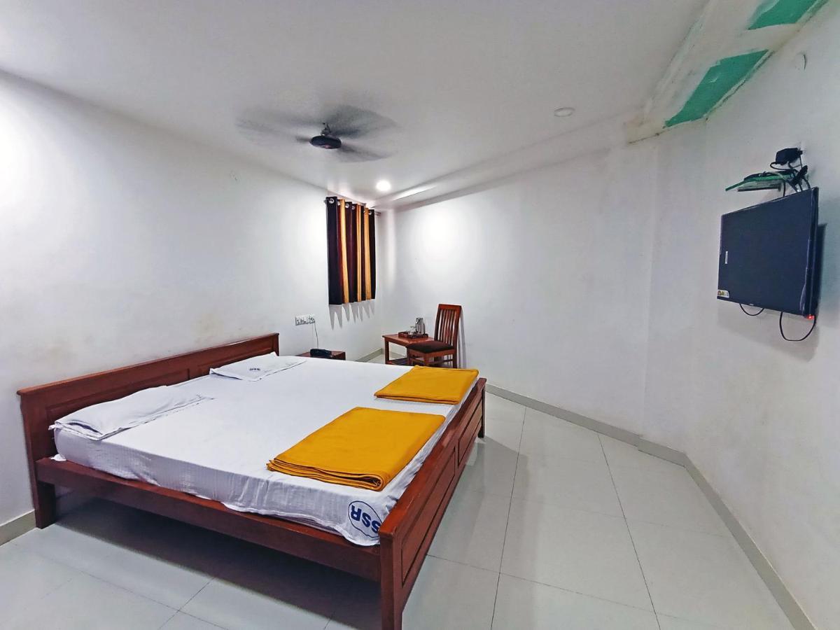 Staymaker Shri Shakti Residency Hubli Exterior photo