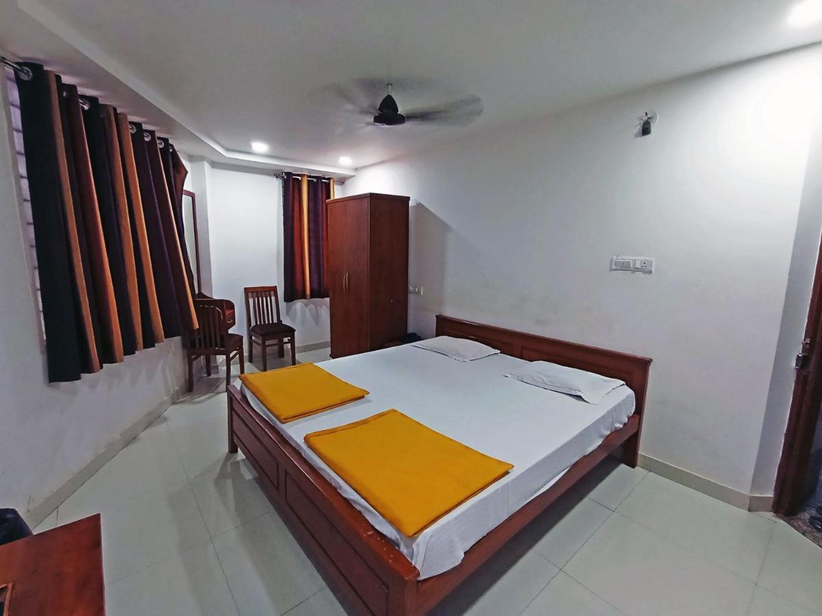 Staymaker Shri Shakti Residency Hubli Exterior photo