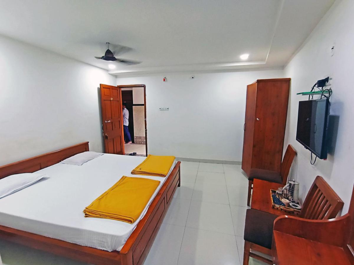 Staymaker Shri Shakti Residency Hubli Exterior photo