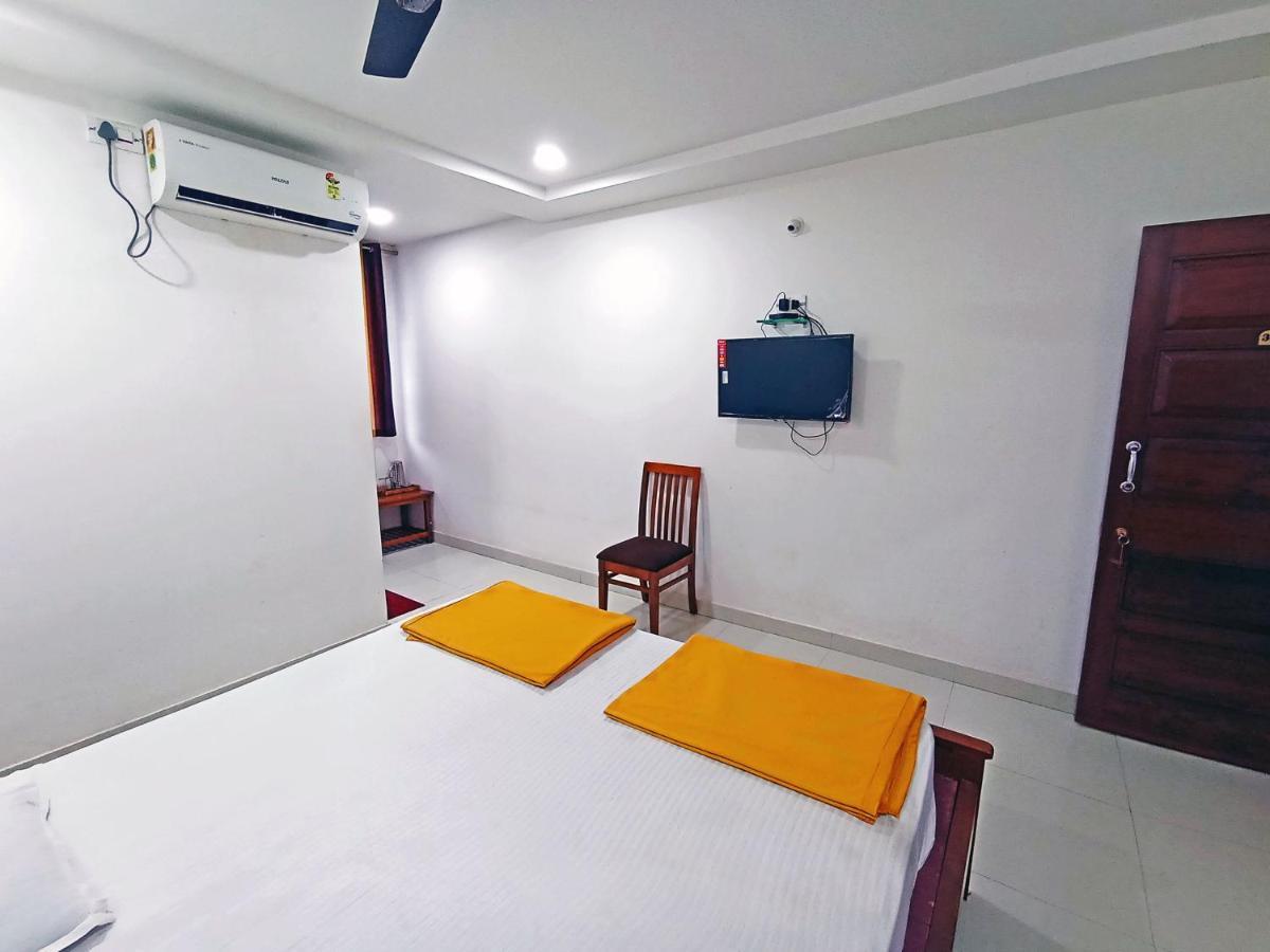 Staymaker Shri Shakti Residency Hubli Exterior photo