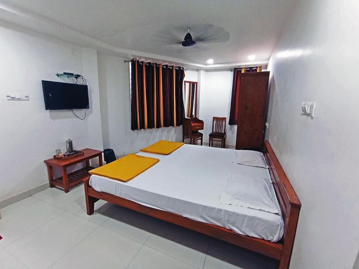 Staymaker Shri Shakti Residency Hubli Exterior photo